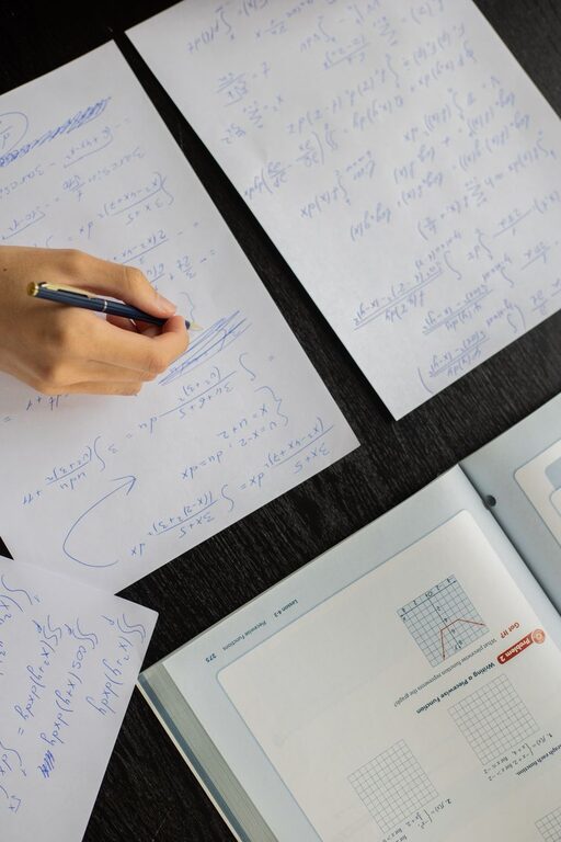 Matematik ve Fen Bilimleri Ödevlerinde Etkili Problem Çözme Teknikleri